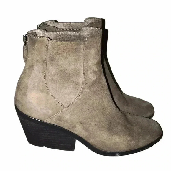 Eileen Fisher Peer Shadow Suede Bootie Size 6 - Picture 1 of 11